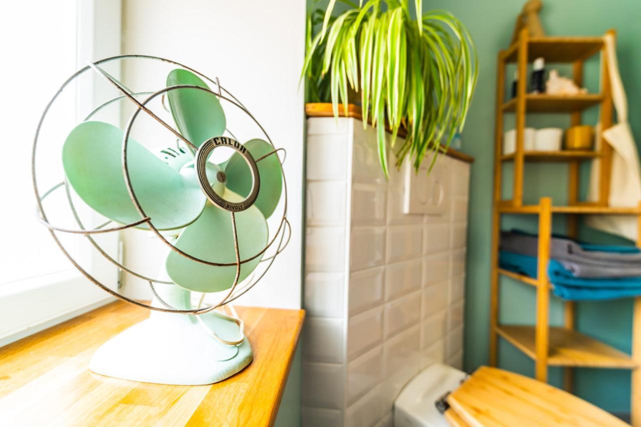 Chez Twiggy - Guesthouse Vintage A Prenois エクステリア 写真